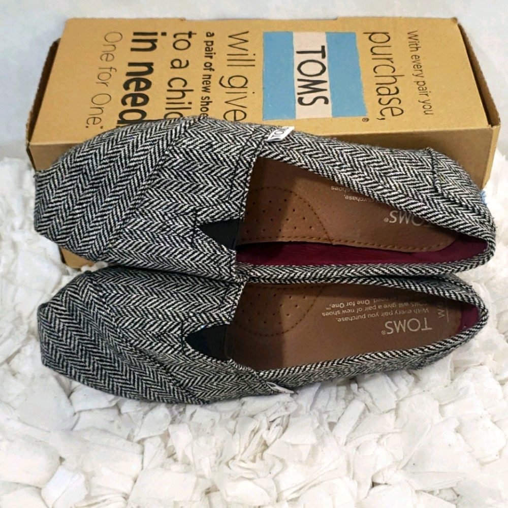 Toms Classics Women's Size 6 Black Metallic Herringbone Shoes - Picture 7 of 12